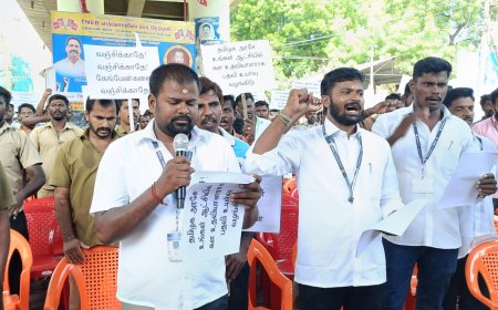 தமிழ்நாடு மின்வாரிய கேங்மேன் மற்றும் பணியாளர் சங்கத்தின் சார்பில் மின்சார வாரியத்தில் கள உதவியாளர் நேரடி நியமன அறிவிப்பை கண்டித்து மாபெரும் கண்டன ஆர்ப்பாட்டம்  திருச்சி தென்னூரில் உள்ள மின்சார அலுவலகம் முன்பு நடைபெற்றது