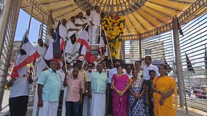 *தந்தை பெரியாரின் 148-வது பிறந்தநாளை முன்னிட்டு, அம்மா மக்கள் முன்னேற்றக் கழகம் சார்பில் திருச்சியில் பெரியார் சிலைக்கு மாலை அணிவித்து மரியாதை*