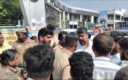 *அதிகாரிகளின் அலட்சியம்: திருச்சி சத்திரம் பேருந்து நிலையம் அருகே அனுமதி இல்லாத தள்ளுவண்டி கடைகளால் பாதிப்பு - அலைக்கழிக்கப்படும் வியாபாரிகள்!*