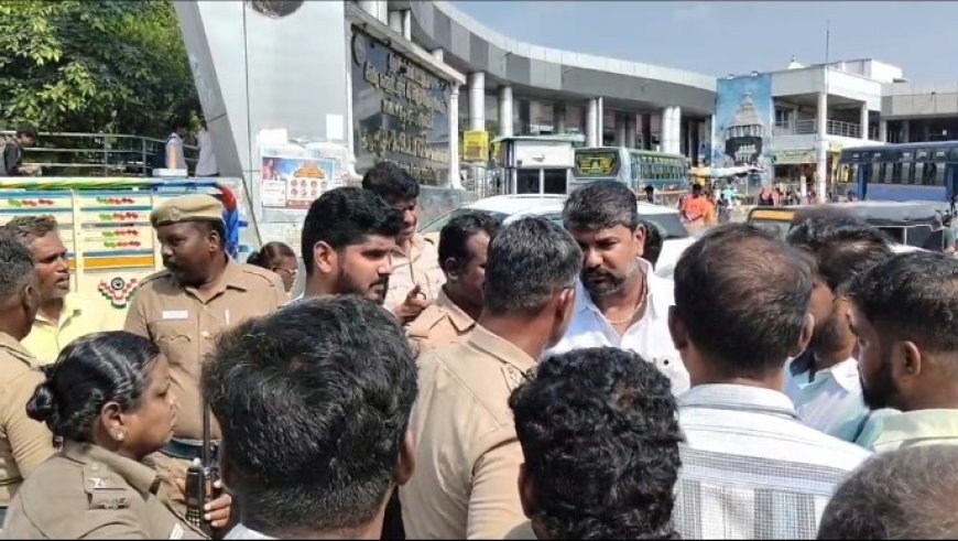 *அதிகாரிகளின் அலட்சியம்: திருச்சி சத்திரம் பேருந்து நிலையம் அருகே அனுமதி இல்லாத தள்ளுவண்டி கடைகளால் பாதிப்பு - அலைக்கழிக்கப்படும் வியாபாரிகள்!*
